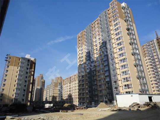 礦棉板與平頂山巖棉板的區(qū)別以及應用領域有哪些不同？